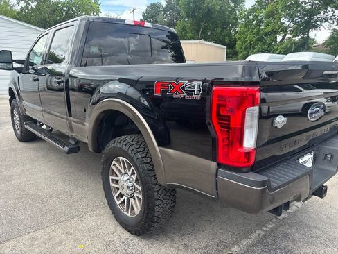 Used 2017 Ford F250 King Ranch w/ FX4 Off-Road Package AWD/4WD image 13