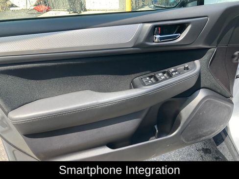 Used 2017 Subaru Outback 2.5i Premium AWD/4WD image 13