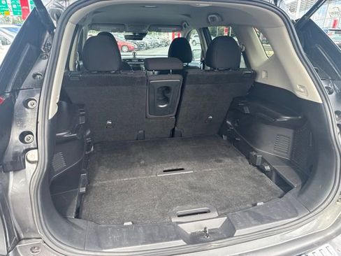 Certified 2019 Nissan Rogue SV AWD/4WD image 11