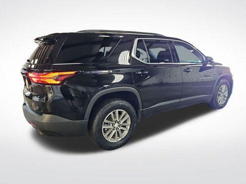Used 2023 Chevrolet Traverse LT AWD/4WD image 5
