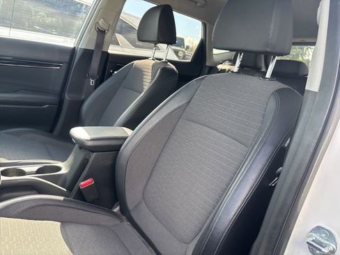 Used 2023 Kia Seltos S image 11
