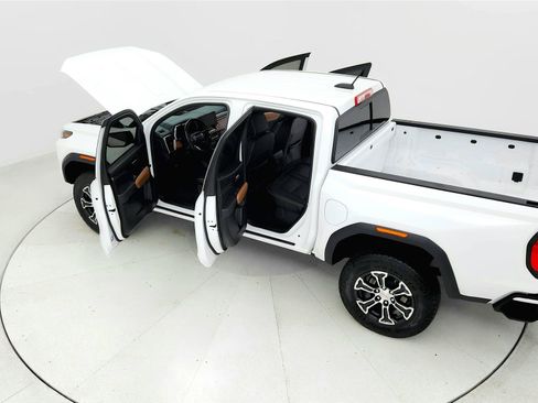Used 2024 GMC Canyon AT4 w/ AT4 Premium Package AWD/4WD image 22