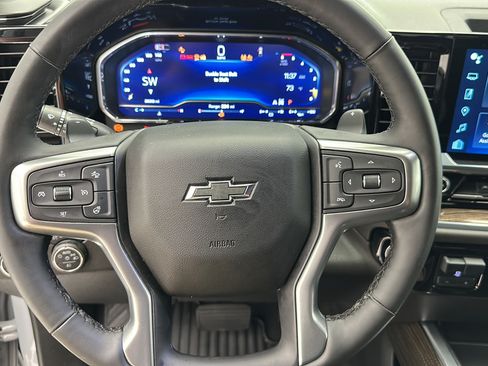 Used 2025 Chevrolet Silverado 1500 RST w/ Convenience Package II AWD/4WD image 16