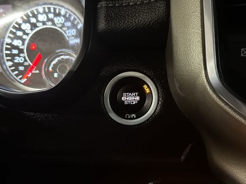 Used 2019 RAM 1500 Laramie AWD/4WD image 20