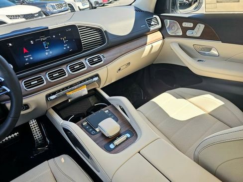 New 2026 Mercedes-Benz GLS 450 4MATIC image 33