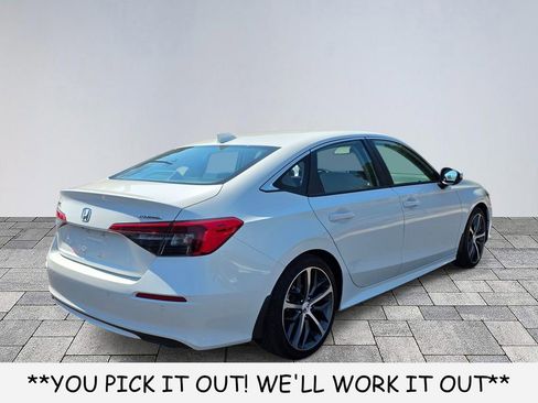 Used 2024 Honda Civic Touring image 7