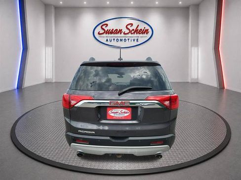 Used 2017 GMC Acadia SLT FWD image 25