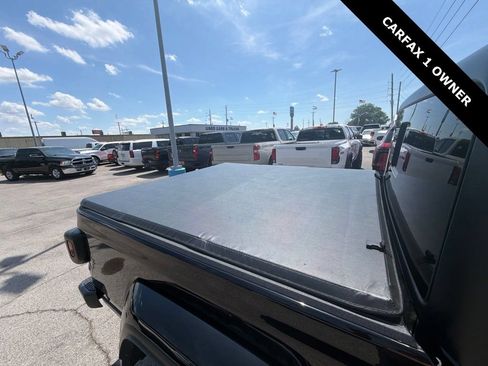 Used 2024 Jeep Gladiator Sport AWD/4WD image 14