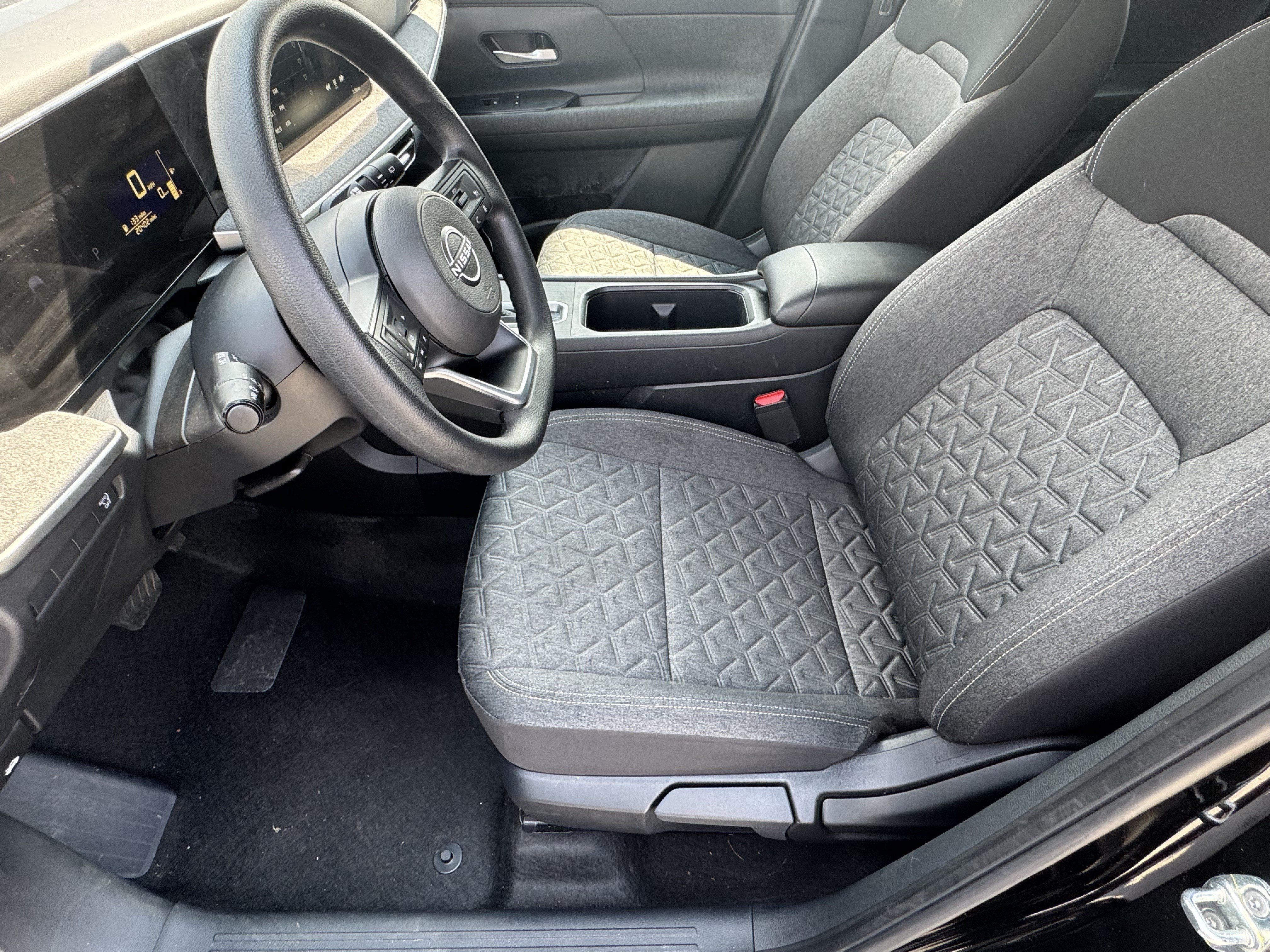 Used 2026 Nissan Kicks SV FWD image 9