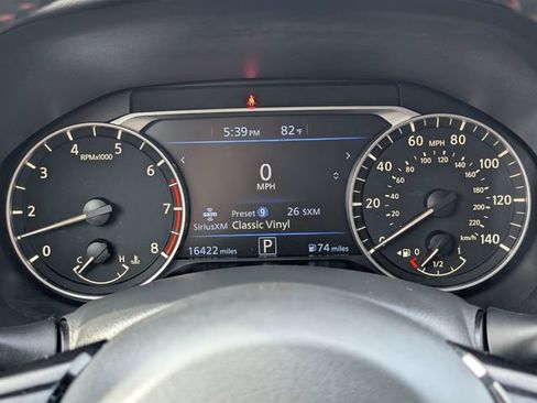 Used 2024 Nissan Altima 2.5 SR FWD image 18