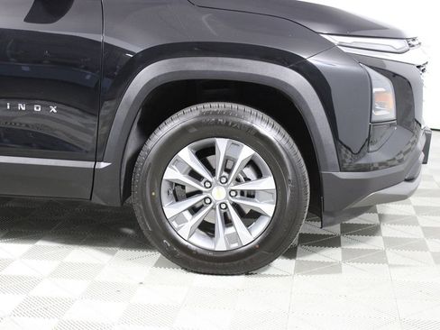 Used 2025 Chevrolet Equinox LT FWD image 34