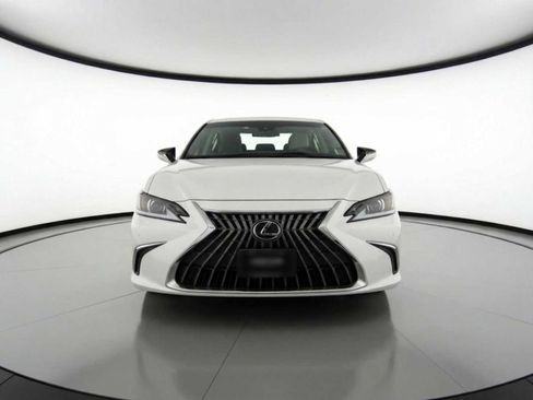 Used 2022 Lexus ES 350 image 2