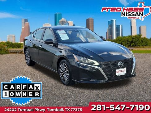 Used 2025 Nissan Altima 2.5 SV FWD image 1