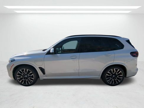 New 2026 BMW X5 xDrive50e w/ Executive Package image 7