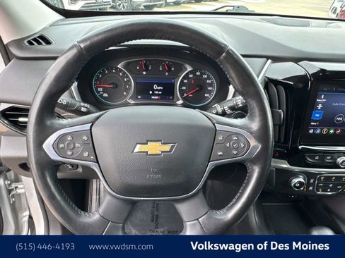 Used 2021 Chevrolet Traverse LT image 15