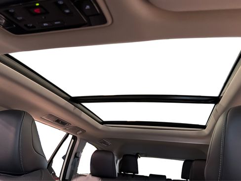 Used 2025 Toyota Grand Highlander AWD image 21