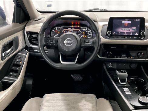 Used 2021 Nissan Rogue SV AWD/4WD image 17