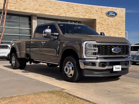 New 2026 Ford F350 King Ranch w/ Chrome Package image 42