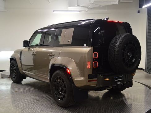 Certified 2025 Land Rover Defender 110 AWD/4WD image 3
