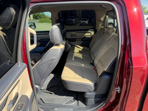 Used 2021 RAM 1500 Limited image 12