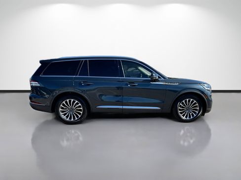 Used 2022 Lincoln Aviator Reserve w/ Elements Package Plus image 2