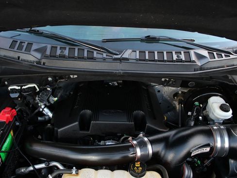 Used 2018 Ford F150 XLT w/ Equipment Group 302A Luxury image 31