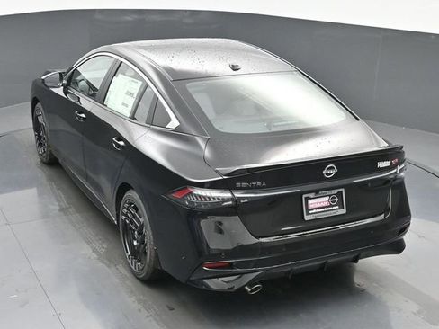 New 2026 Nissan Sentra SR w/ SR Premium Package FWD image 30