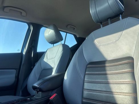 Used 2023 Nissan Kicks SR w/ SR Premium Package FWD image 36