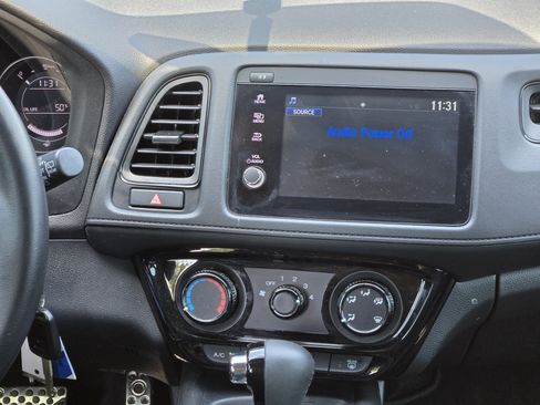 Used 2019 Honda HR-V Sport image 22