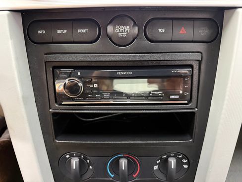 Used 2006 Ford Mustang Coupe RWD image 22