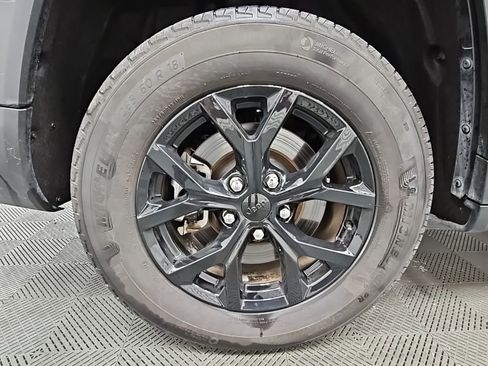 Used 2024 Jeep Grand Cherokee L Laredo image 53