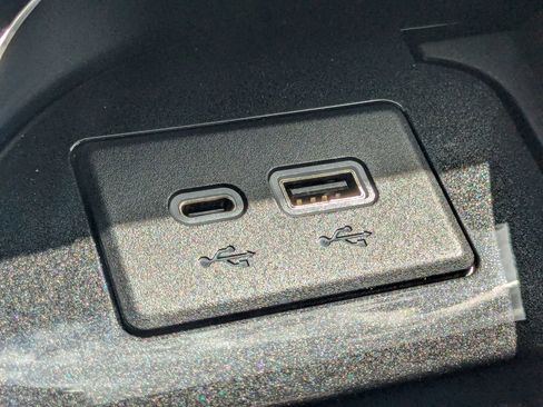 Used 2022 Cadillac Escalade Sport image 11