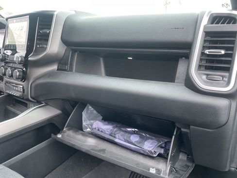 Used 2022 RAM 1500 Big Horn image 32
