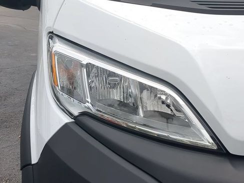 Used 2023 RAM ProMaster 2500 FWD image 10