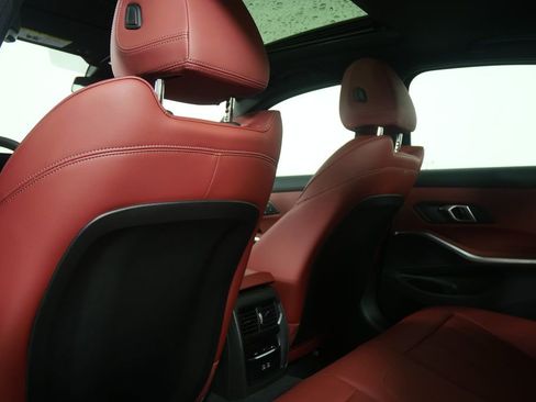 Used 2025 BMW 330i Sedan image 19