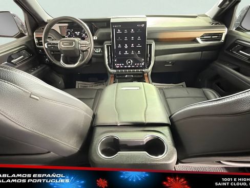 Used 2025 GMC Yukon Denali AWD/4WD image 27
