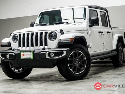 Used 2023 Jeep Gladiator Overland w/ LED Lighting Group