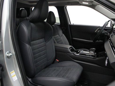 New 2026 Mitsubishi Outlander SE FWD image 19