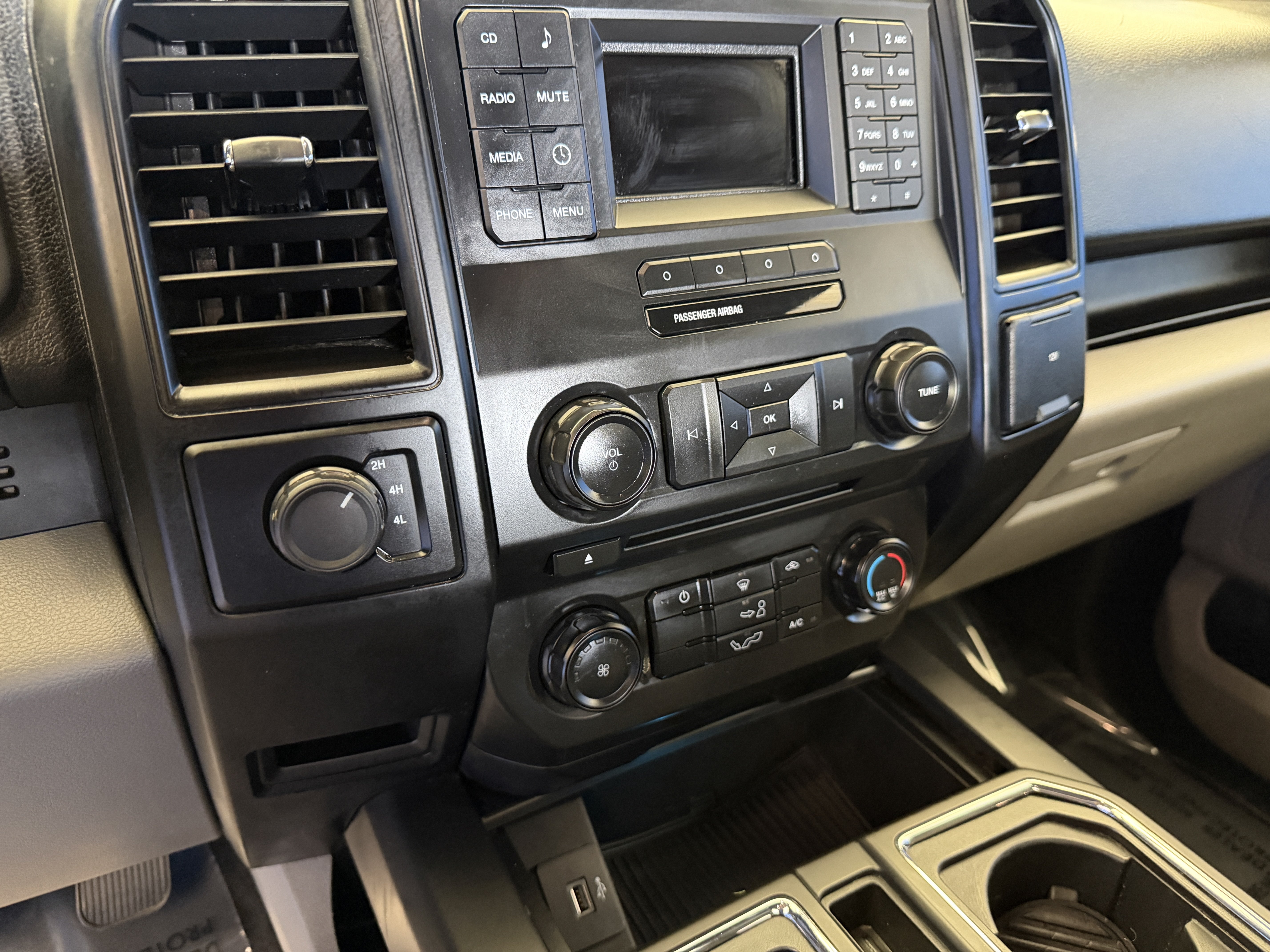 Used 2017 Ford F150 XL w/ Equipment Group 101A Mid AWD/4WD image 20