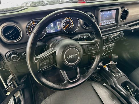 Used 2021 Jeep Wrangler Unlimited Sport AWD/4WD image 22