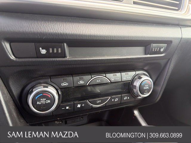 Used 2018 MAZDA MAZDA3 Touring FWD image 5