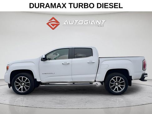 Used 2021 GMC Canyon Denali image 3