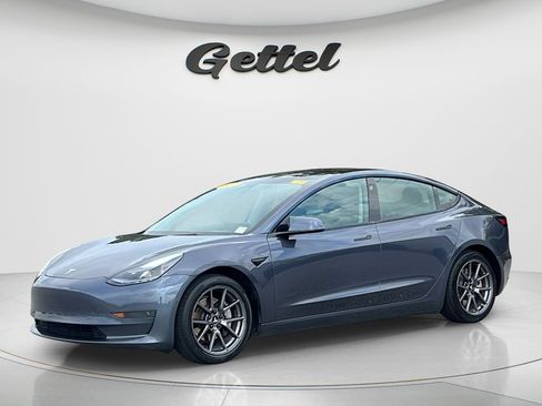 Used 2021 Tesla Model 3 Standard Range Plus RWD image 1