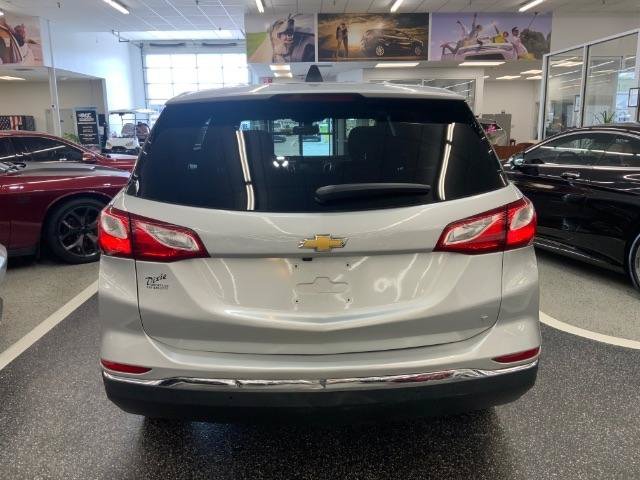 Used 2018 Chevrolet Equinox LT FWD image 6