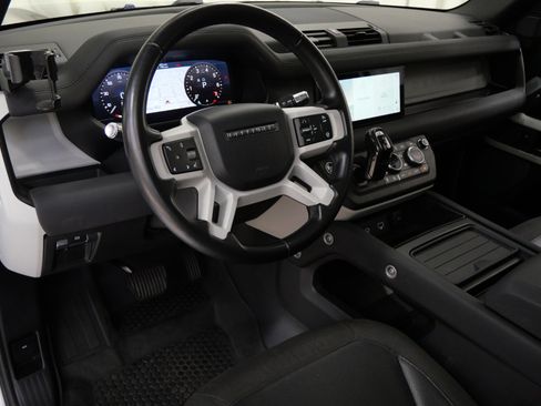 Used 2020 Land Rover Defender 110 First Edition image 13