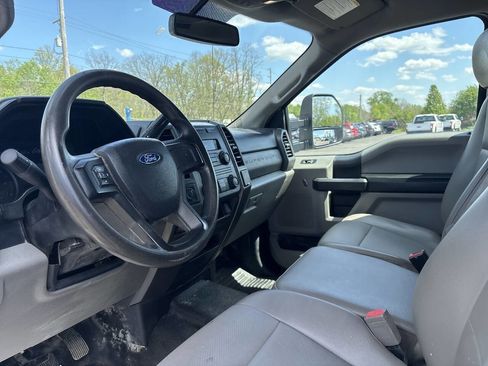 Used 2019 Ford F250 XL w/ Power Equipment Group AWD/4WD image 12