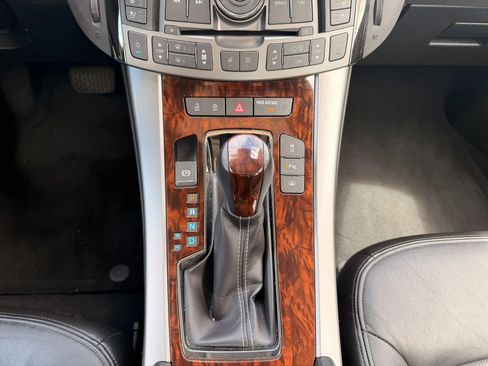 Used 2010 Buick LaCrosse CXS FWD image 17