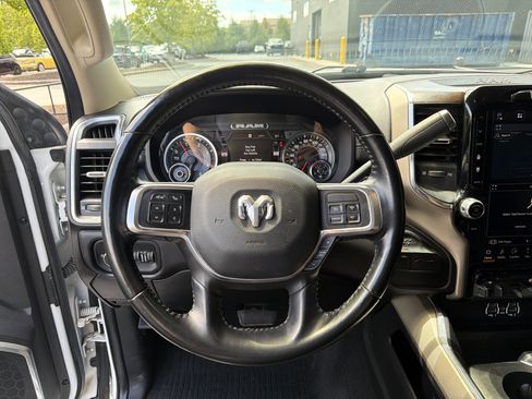 Used 2022 RAM 3500 Laramie AWD/4WD image 10