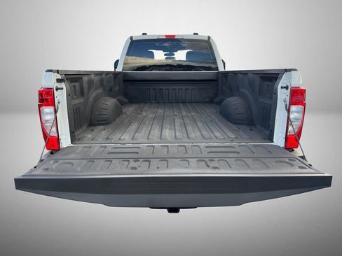 Used 2022 Ford F250 XL w/ Power Equipment Group image 8