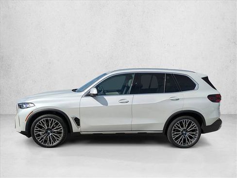 Used 2026 BMW X5 xDrive40i image 8